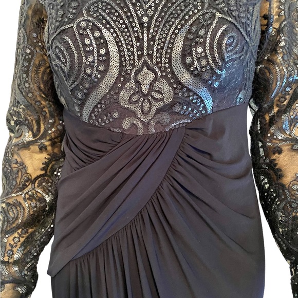 Formal long navy sequins, draped fitted gown - Picture 9 of 12